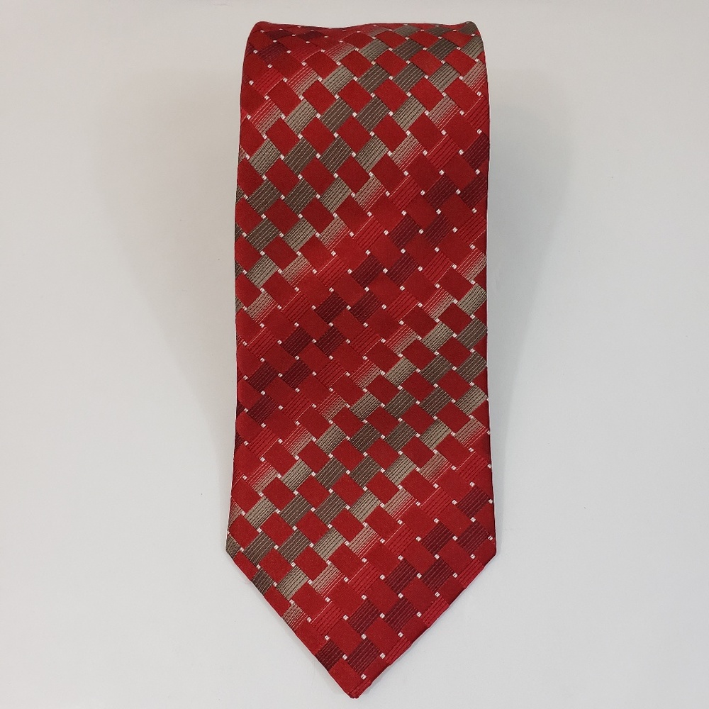 Kenneth Cole Reaction Red Neck Tie 58" L 3.5" W